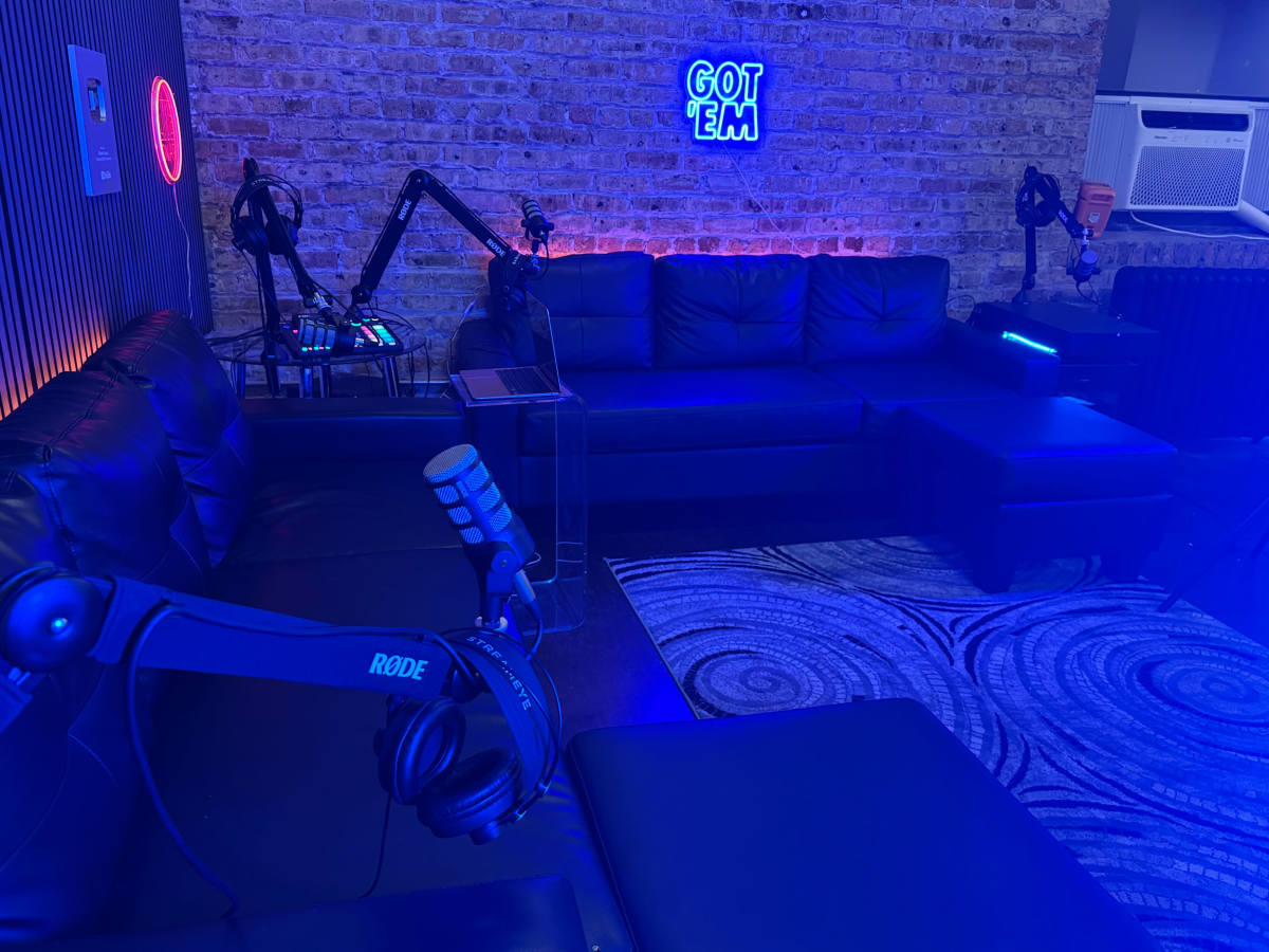 Studio Blue LED Mode